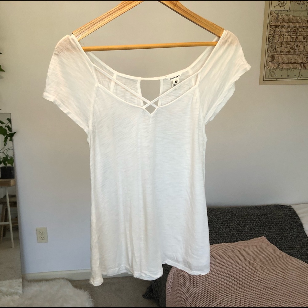 White flowy blouse cross neck with ruffle sleeves